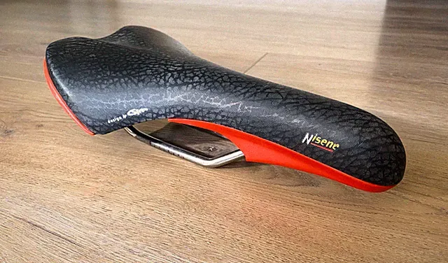🏷️ Fi’zi:k Nisene MTB Saddle – Titanium (Titanio) Rails – Vintage 1990s – Great