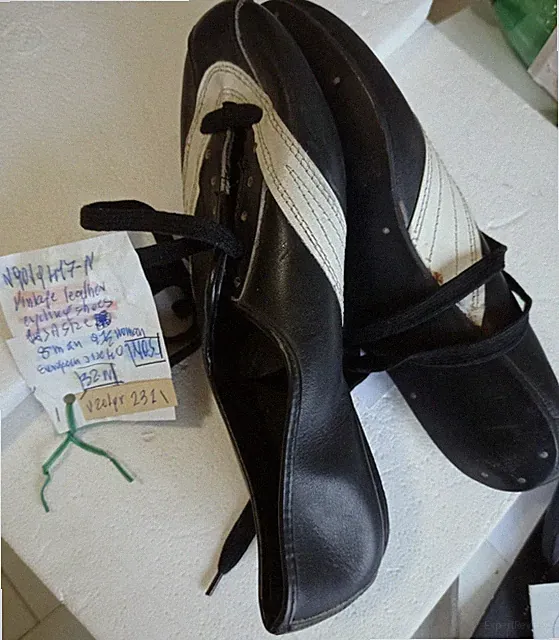 OLD MODEL CYCLING SHOES LEATHER NOS EUROPEAN SIZE 40