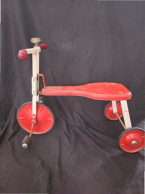 Supercycle Tricycle by Canadian TIre